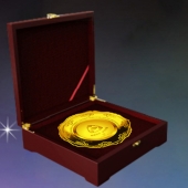 2014年11月：訂做深圳金溢科技公司純金銀紀(jì)念金銀盤訂做